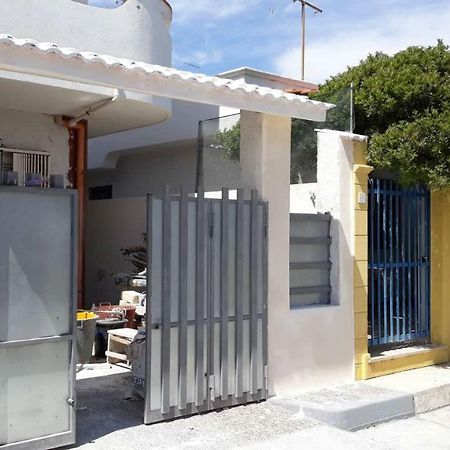 Villino Celeste Fronte Spiaggia Torre Lapillo Exterior foto